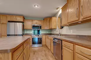 10898 Tyler Ct NE, Blaine, MN 55434 - Photo 4
