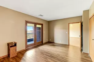 198 6th St E, Saint Paul, MN 55101 - Photo 16