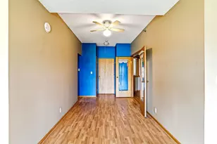198 6th St E, Saint Paul, MN 55101 - Photo 12