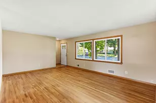 12649 Monterey Ave S, Savage, MN 55378 - Photo 4