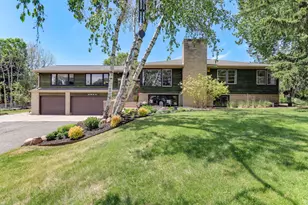 2011 Toledo Ave N, Golden Valley, MN 55422 - Photo 2