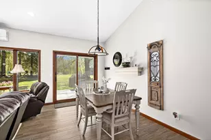 3607 Piedmont Ave, Duluth, MN 55811 - Photo 2
