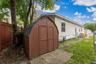1403 Concord St S, South Saint Paul, MN 55075 - Photo 18