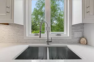 11409 Louisiana Ave S, Bloomington, MN 55438 - Photo 10