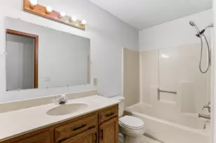 2133 Trumble Ct, Chaska, MN 55318 - Photo 24