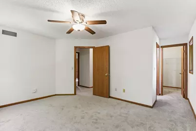 2133 Trumble Court, Chaska, MN 55318 - Photo 18