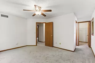 2133 Trumble Ct, Chaska, MN 55318 - Photo 18