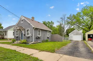1216 9th Ave SE, Rochester, MN 55904 - Photo 1