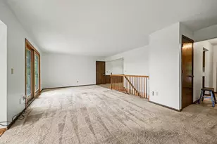 13418 Washburn Dr, Burnsville, MN 55337 - Photo 10