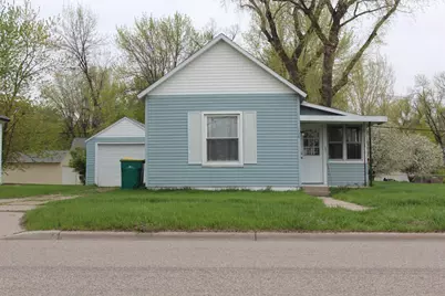 336 W Main Street W, Mayville, ND 58257 - Photo 1