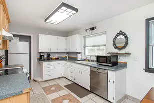 1226 11th St N, Fargo, ND 58102 - Photo 10