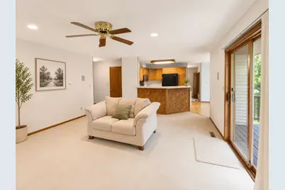 2112 Parkwood Hills Drive NE, Rochester, MN 55906 - Photo 12