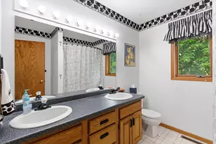 2112 Parkwood Hills Dr NE, Rochester, MN 55906 - Photo 36