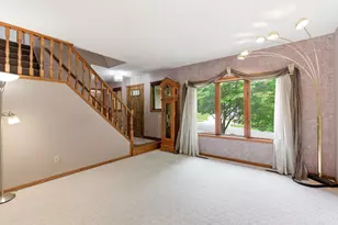 2112 Parkwood Hills Dr NE, Rochester, MN 55906 - Photo 8