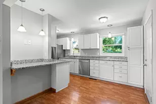 16633 Temple Dr N, Minnetonka, MN 55345 - Photo 10
