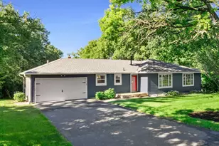16633 Temple Dr N, Minnetonka, MN 55345 - Photo 2