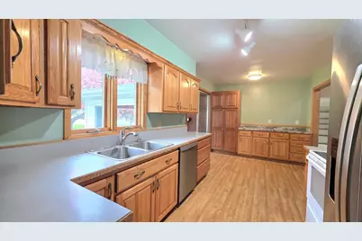 420 James Street, Detroit Lakes, MN 56501 - Photo 6