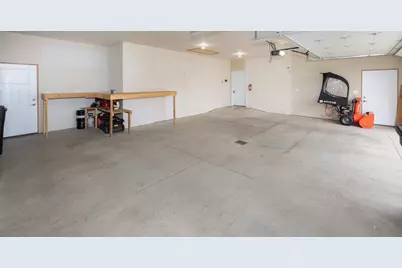 647 43 1/2 Avenue S, Moorhead, MN 56560 - Photo 44