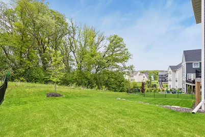 5310 Scenic Loop Run, Chaska, MN 55318 - Photo 2