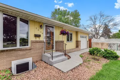 3306 53rd Avenue N, Brooklyn Center, MN 55429 - Photo 4