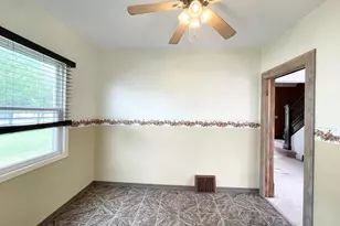 109 White St N, Comfrey, MN 56019 - Photo 10