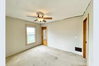 109 White Street N, Comfrey, MN 56019 - Photo 20