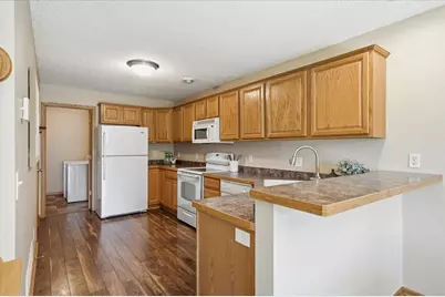 17150 Eastwood Avenue, Lakeville, MN 55024 - Photo 6