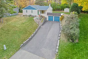2579 Cypress St, Maplewood, MN 55109 - Photo 2