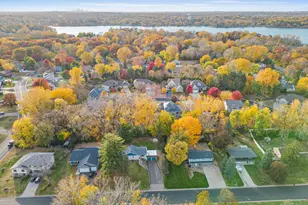 2579 Cypress St, Maplewood, MN 55109 - Photo 8