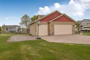 904 7th St NE, Rice, MN 56367 - Photo 10