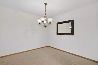 935 Ferndale Street N #317, Maplewood, MN 55119 - Photo 6