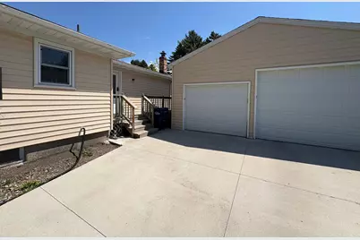 506 18th Street N, Benson, MN 56215 - Photo 4