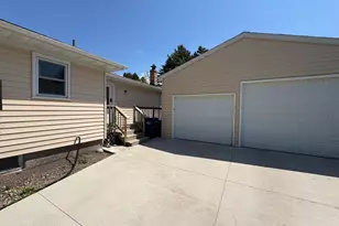 506 18th St N, Benson, MN 56215 - Photo 4