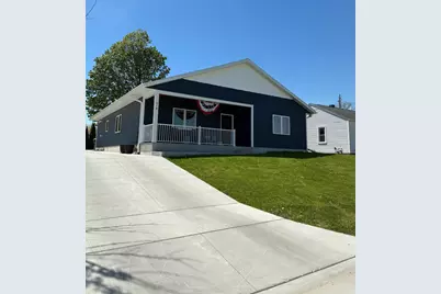 916 E Main Street, Caledonia, MN 55921 - Photo 4