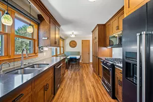 2101 Regent Ave N, Golden Valley, MN 55422 - Photo 4