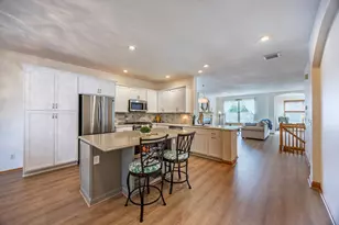 15066 Dundee Ave, Apple Valley, MN 55124 - Photo 4