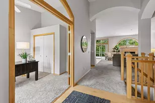 14537 Hunters Ln, Savage, MN 55378 - Photo 2