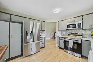 2208 Grimm Rd, Chaska, MN 55318 - Photo 8