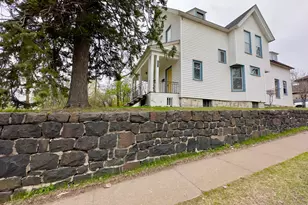 27 S 21st Ave E, Duluth, MN 55812 - Photo 14