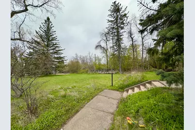 27 S 21st Avenue E, Duluth, MN 55812 - Photo 6