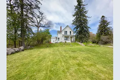 27 S 21st Avenue E, Duluth, MN 55812 - Photo 2