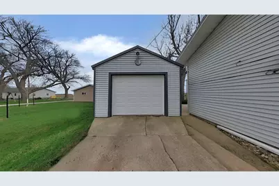 159 1st Avenue S, Wood Lake, MN 56297 - Photo 16