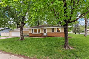 1691 4th St, White Bear Lake, MN 55110 - Photo 2