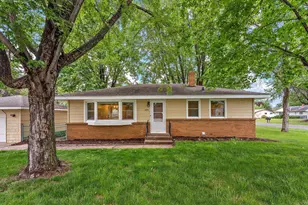 1691 4th St, White Bear Lake, MN 55110 - Photo 2