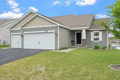 1989 Attenborough Street, Shakopee, MN 55379 - Photo 2