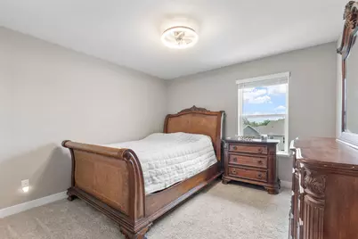 1989 Attenborough Street, Shakopee, MN 55379 - Photo 16