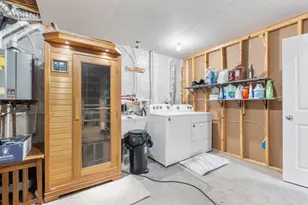 1989 Attenborough St, Shakopee, MN 55379 - Photo 28