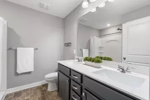 1989 Attenborough St, Shakopee, MN 55379 - Photo 22