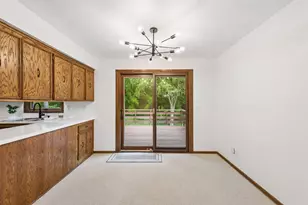 2460 Kewanee Way, Golden Valley, MN 55422 - Photo 18
