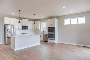 717 Winterberry Ln, Waconia, MN 55387 - Photo 6